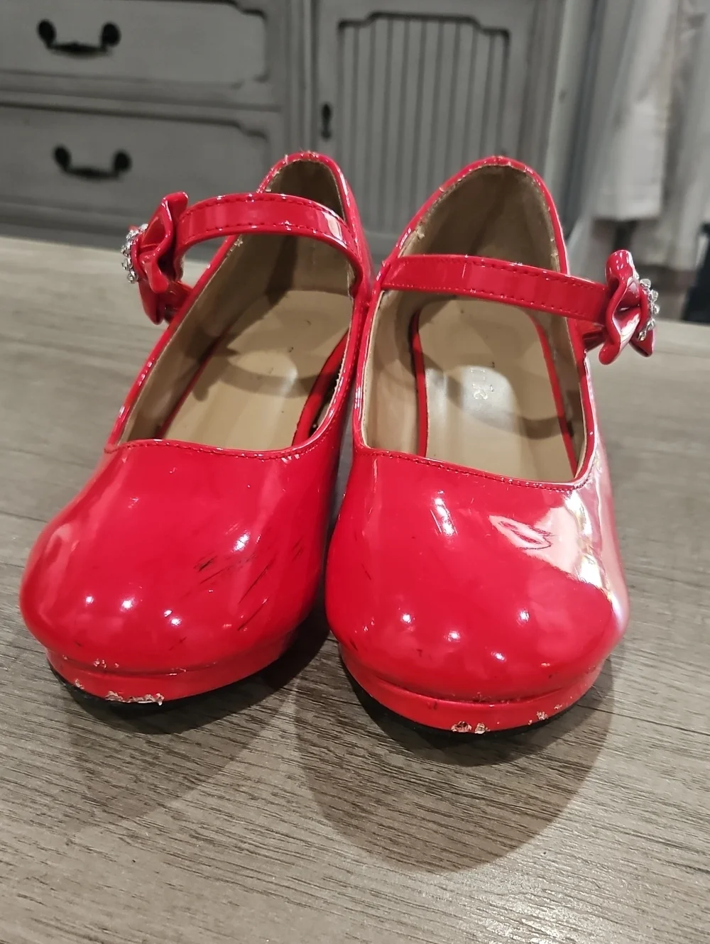 Link Girls Red Patent Mary Jane Heels with Bow Accent size 1